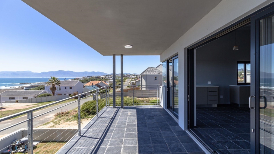 3 Bedroom Property for Sale in De Kelders Western Cape